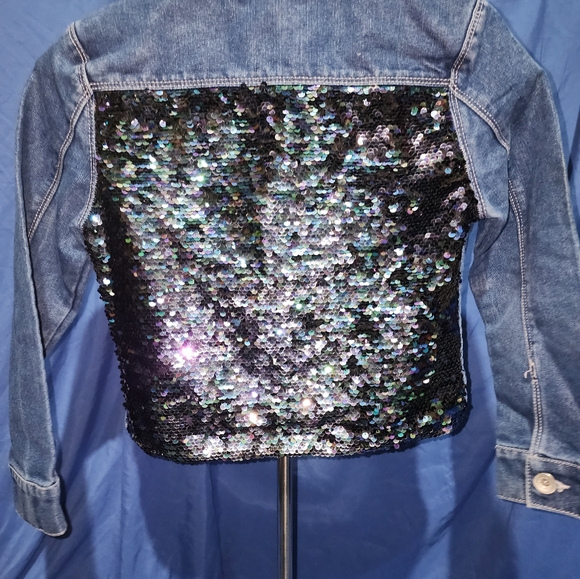 NWOT Girls Jean Jacket with color changing sequins - Picture 6 of 7